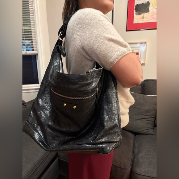 Balenciaga Big Black Leather Interior Zip Tote - Picture 14 of 14